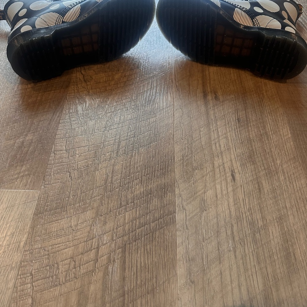 Dr. Martens 1460 Yayoi Polka Dot Black/white Lace Up Boots. Size 7 - Picture 7 of 7